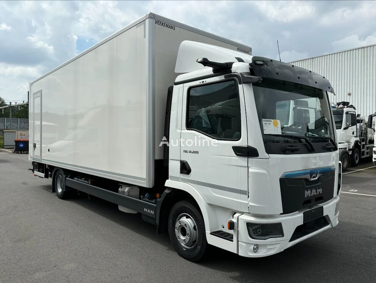 new MAN TGL 12.220 4x2 | laadbak 730 cm + laadklep 2000 kg | box truck