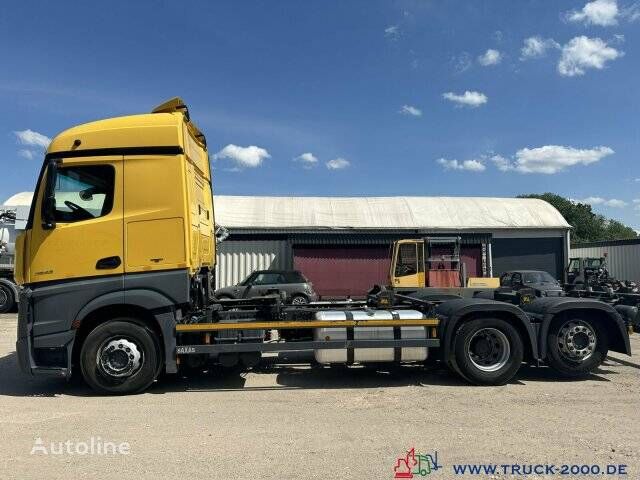 Mercedes-Benz Actros 2542 chassis truck