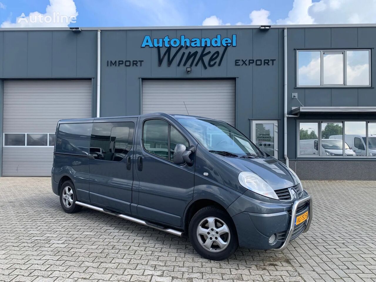 Renault TRAFIC DUBBELE CABINE 5 PERSOONS closed box van