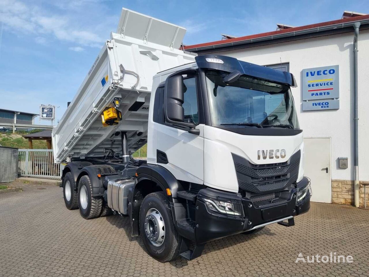 IVECO AD300X48Z HR OFF 6x4 Meiller-Kipper + Bordmatik dump truck