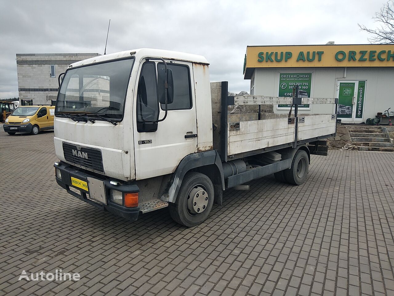 MAN L2000 8.153 flatbed truck