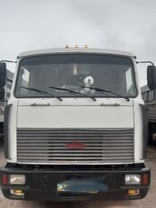 MAZ 630305 flatbed truck + flatbed trailer