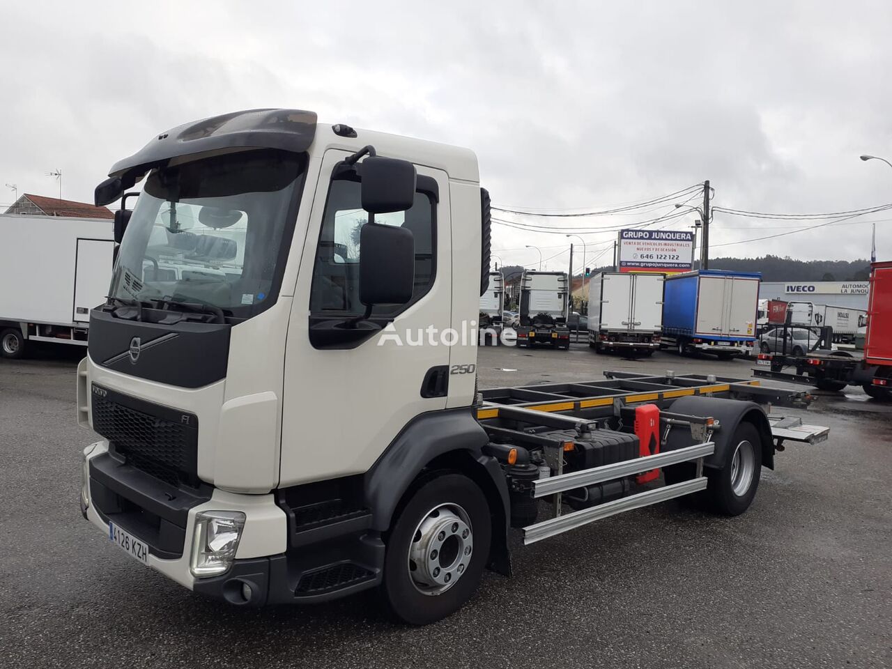 VOLVO FL 250 chassis truck