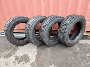 Diversen  4x Leao 295/65R22.5 truck tire
