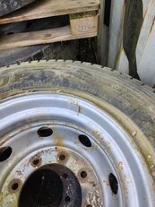 Dunlop 275 70 r 19.5 truck tire