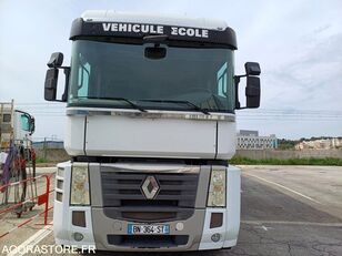 Renault MAGNUM truck tractor