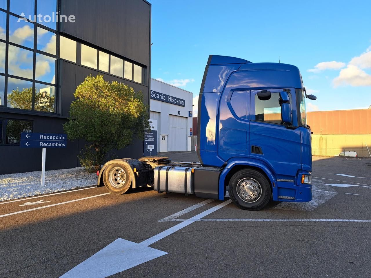 Scania R 450 truck tractor